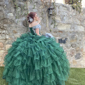 Meet your Posher, Skylar